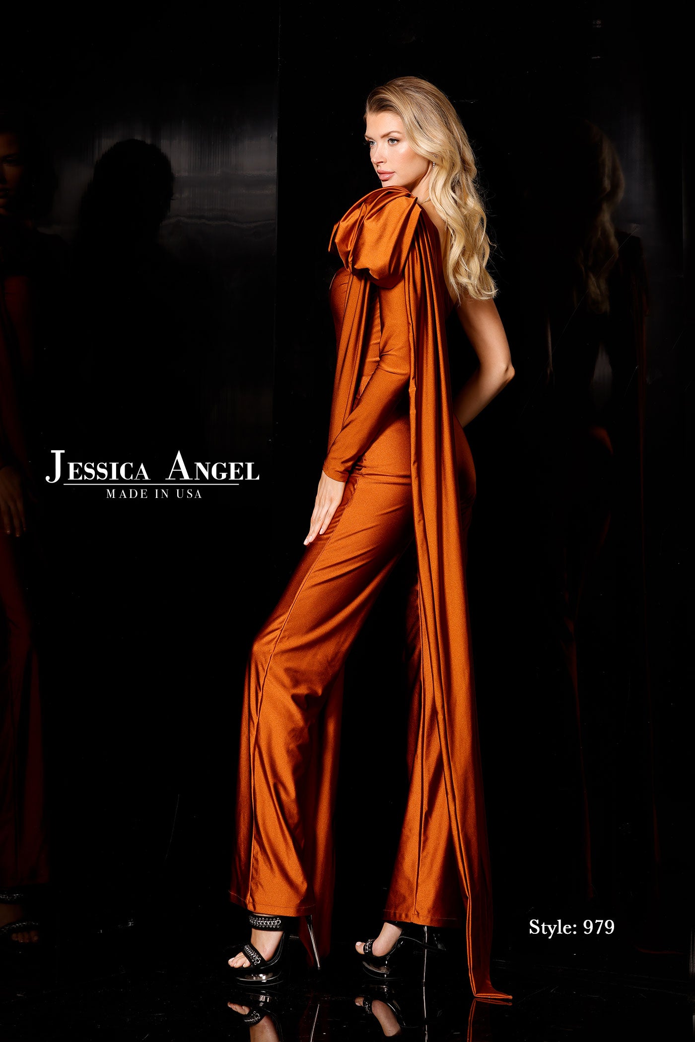 Jessica Angel JA979